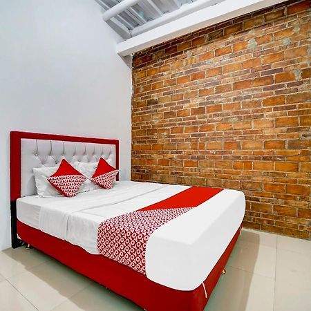 Super Oyo 91173 Guesthouse King Puntodewo Pakualaman 外观 照片