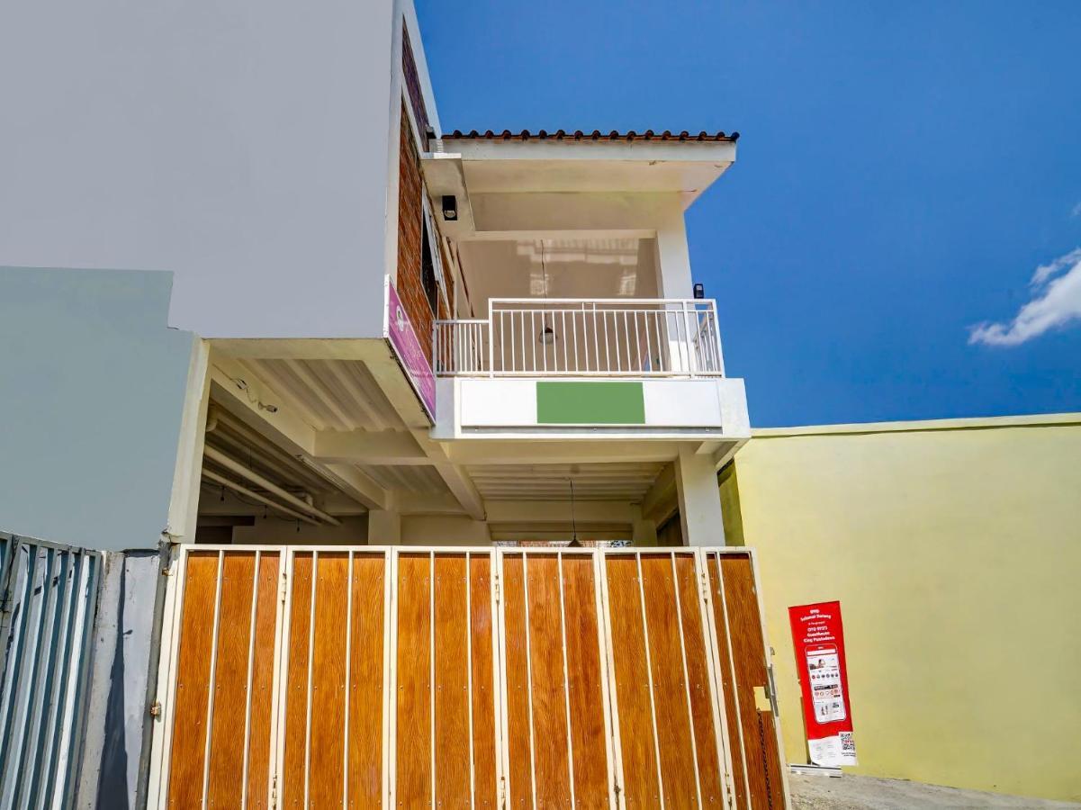 Super Oyo 91173 Guesthouse King Puntodewo Pakualaman 外观 照片