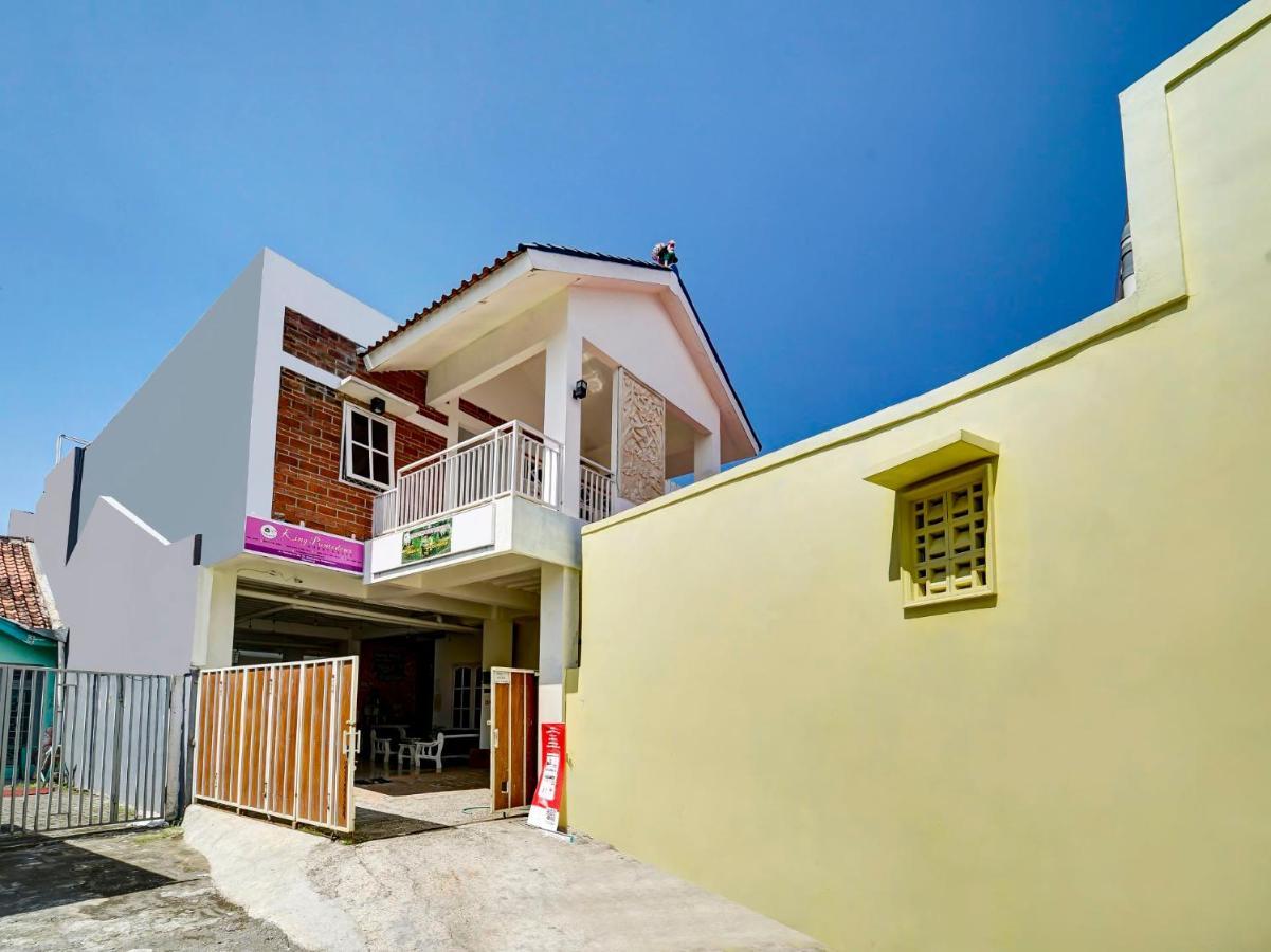 Super Oyo 91173 Guesthouse King Puntodewo Pakualaman 外观 照片