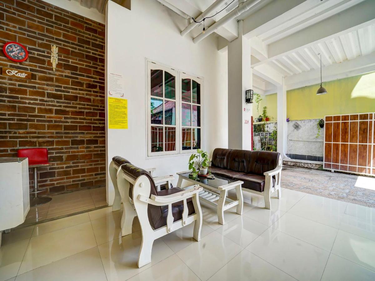 Super Oyo 91173 Guesthouse King Puntodewo Pakualaman 外观 照片