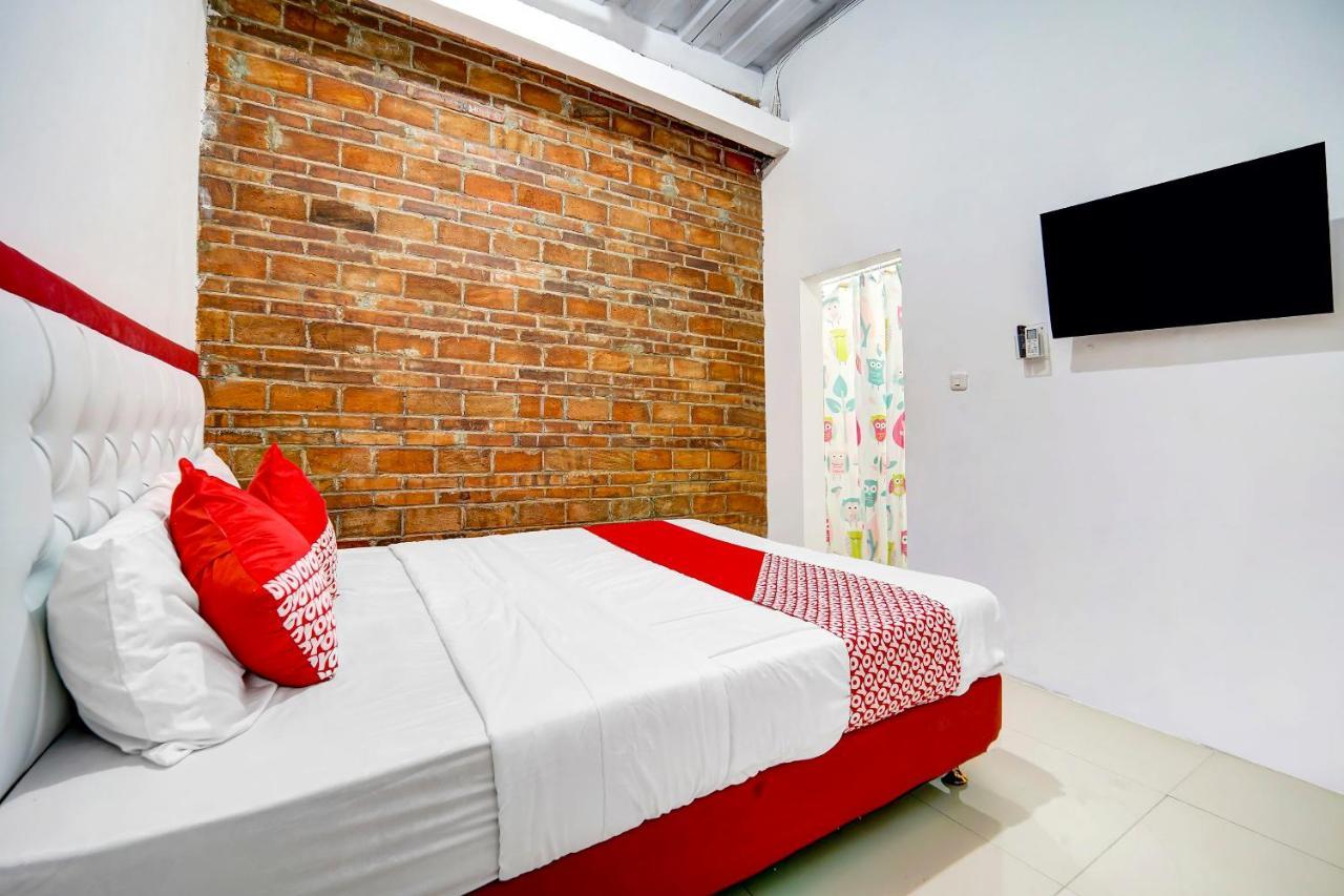 Super Oyo 91173 Guesthouse King Puntodewo Pakualaman 外观 照片